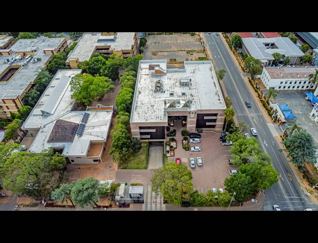 242M² OFFICE TO LET IN FERNDALE